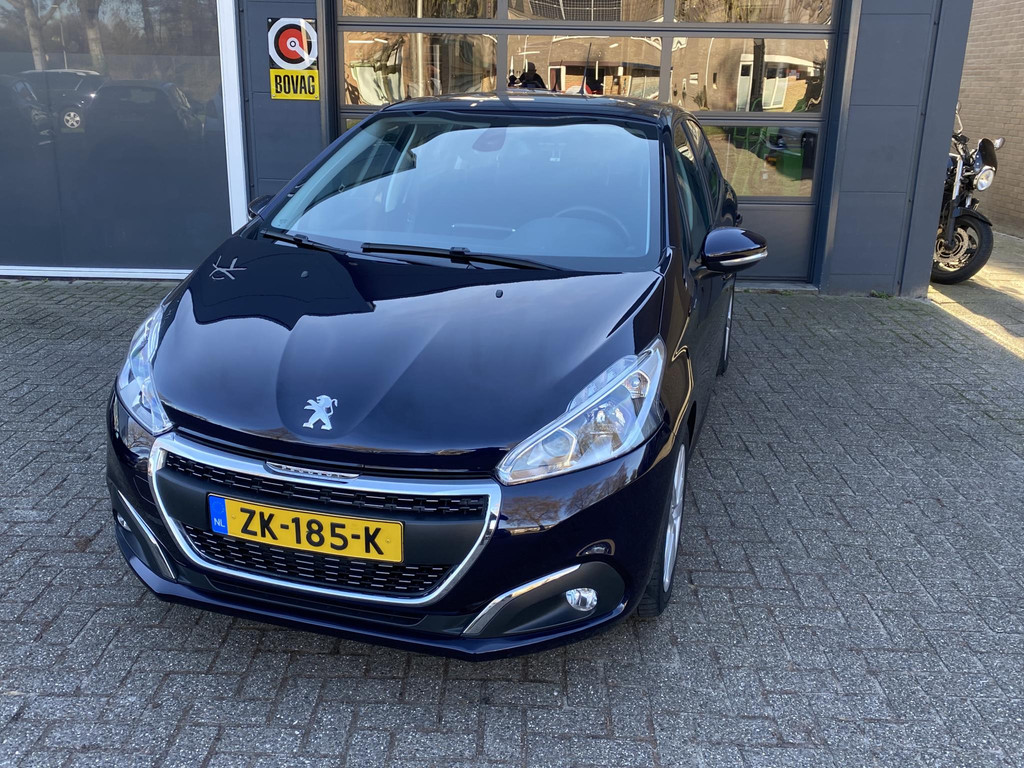 Peugeot 208 afbeelding 1